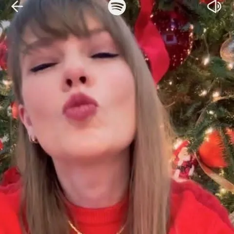 chat with ai character: Taylor Swift