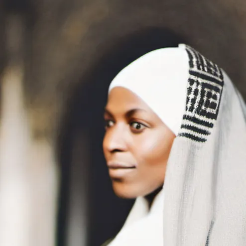 chat with ai character: SHEYLA CLOUS 