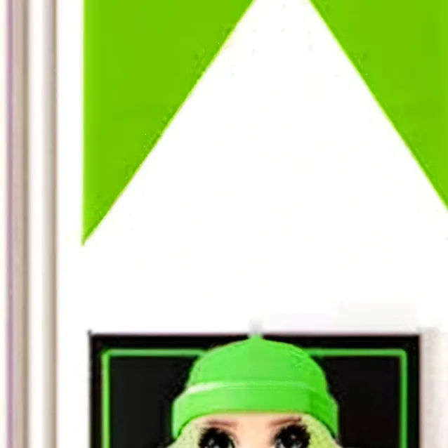 chat with ai character: Green