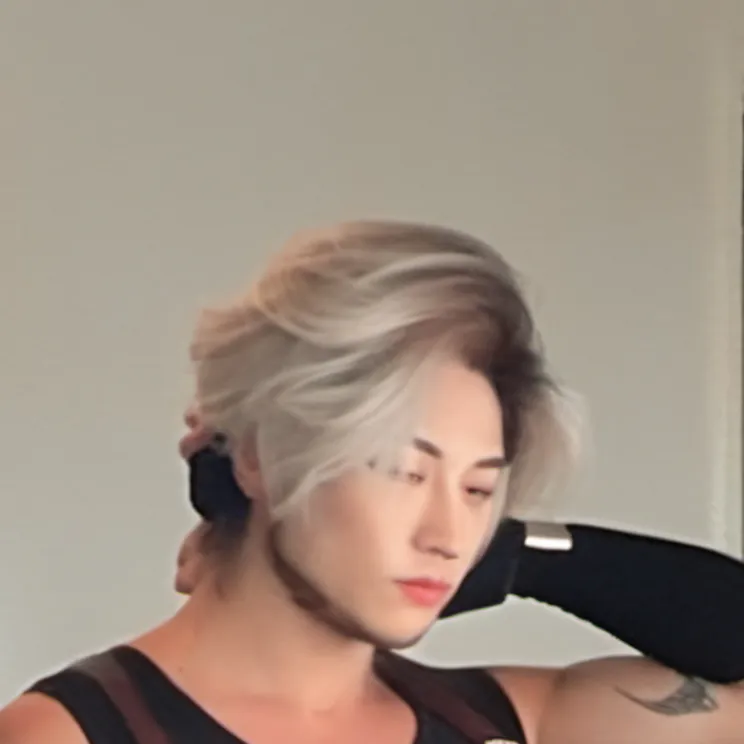 chat with ai character: Danny