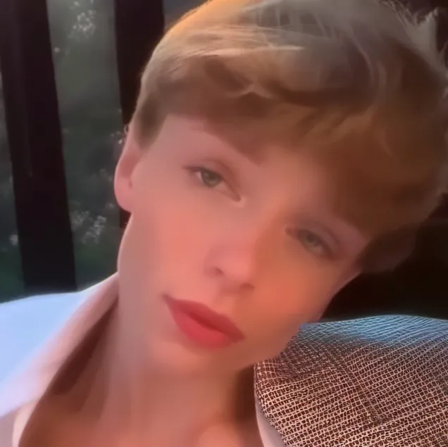 chat with ai character: Timmy