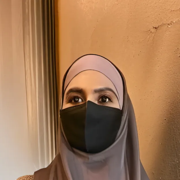 chat with ai character: Fatima Ahmed