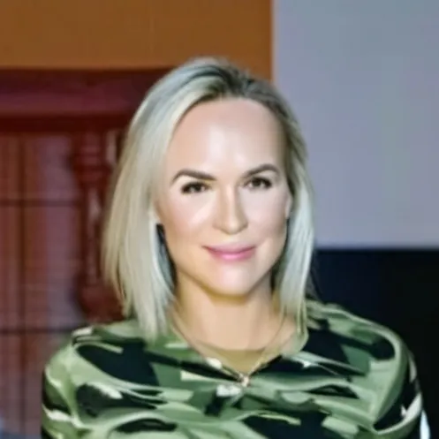 chat with ai character: Eimhear