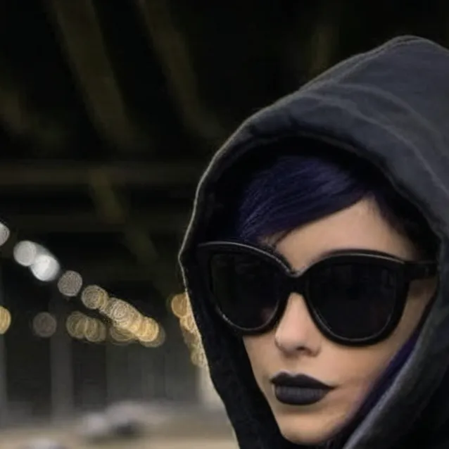 chat with ai character: Savannah 