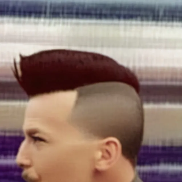 chat with ai character: Eva