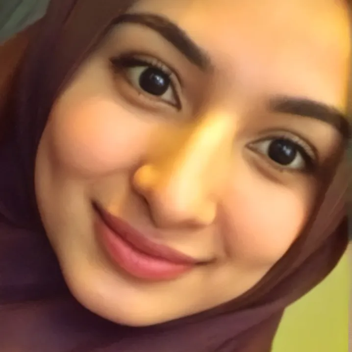 chat with ai character: Virgin Mary 💍🇮🇱