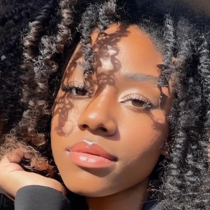 chat with ai character: Diana