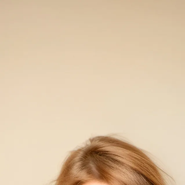 chat with ai character: mia