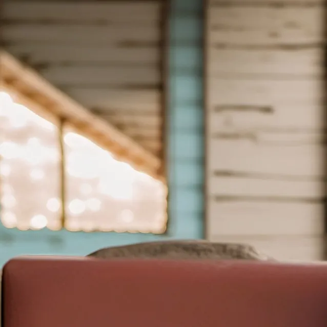 chat with ai character: husker 