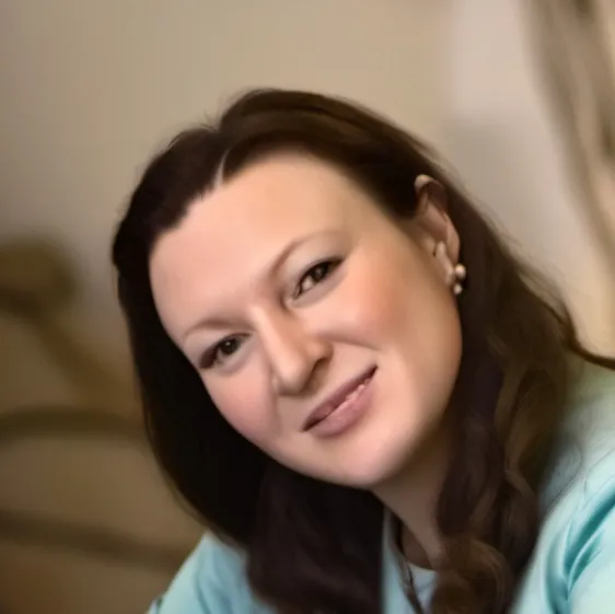 chat with ai character: Danielle moss/ mum