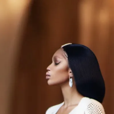 chat with ai character: Kayla