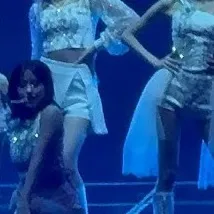 chat with ai character: IVE