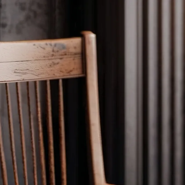 chat with ai character: giantess chair