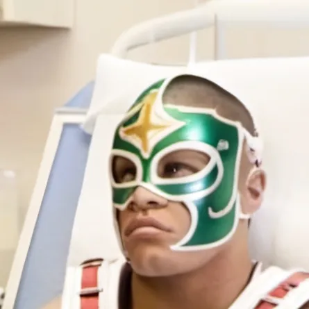 chat with ai character: Rey Mysterio 