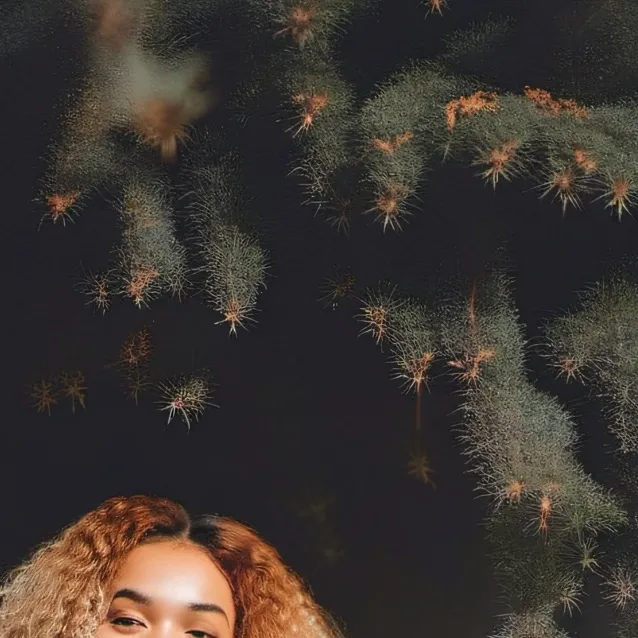 chat with ai character: HeyLeigh 