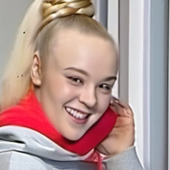 chat with ai character: JOJO SIWA 🎀🎀🎀