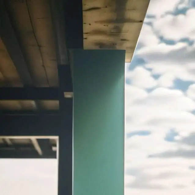 chat with ai character: Your Friends