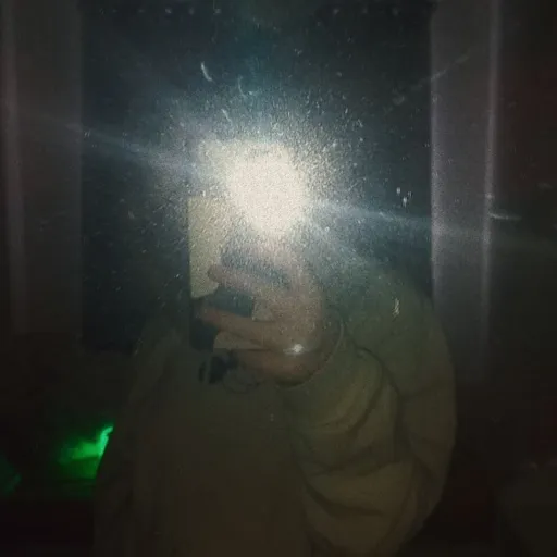 creator lily Ruddy's avatar