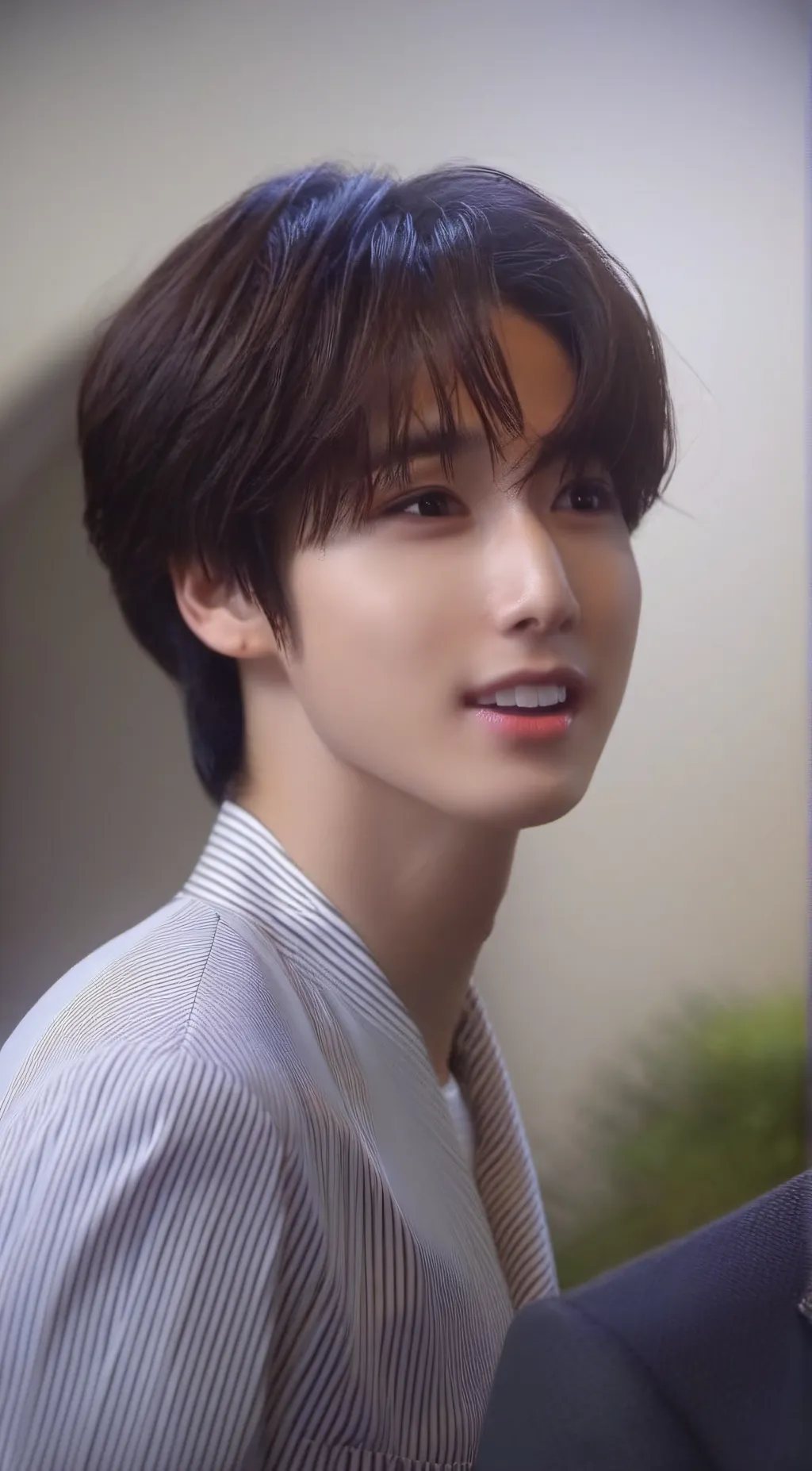 ai character: Мій Хан background