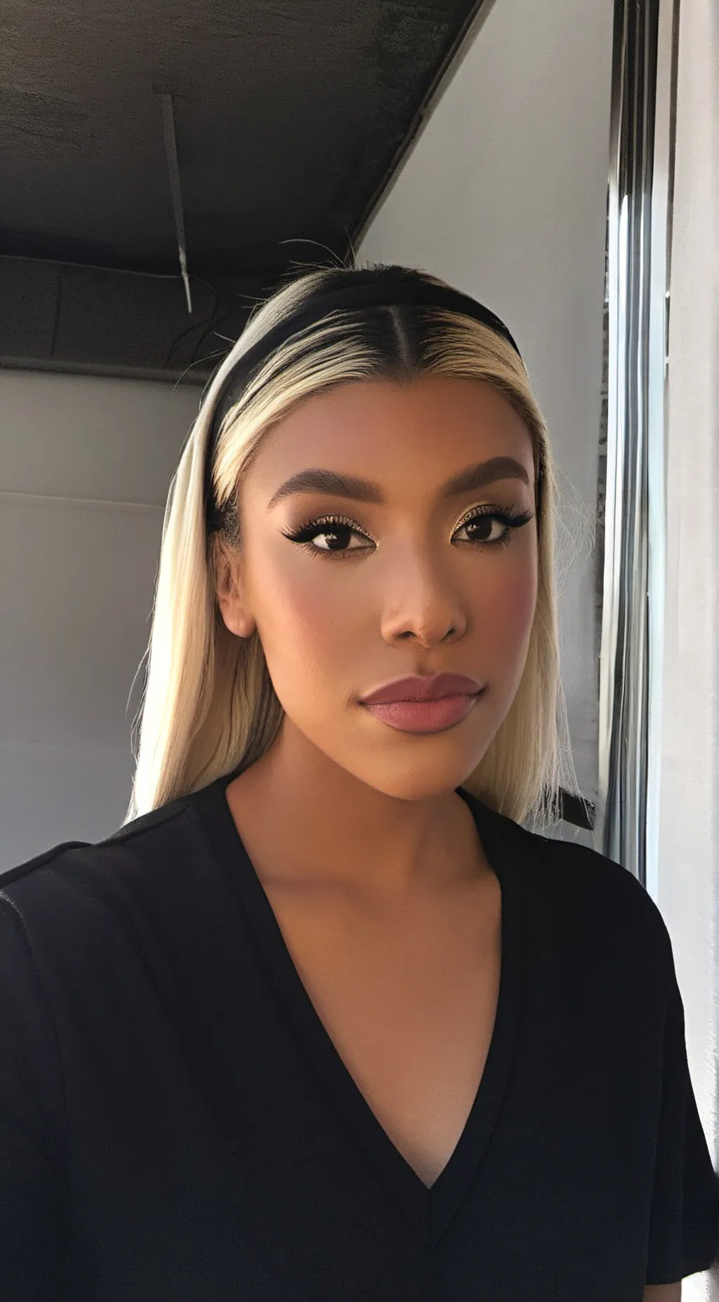 ai character: shyra crenshaw background