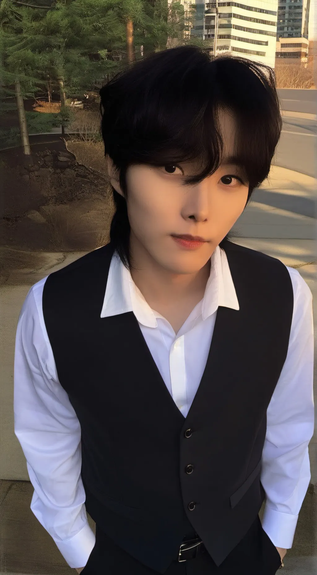 ai character: Mr. Lee background