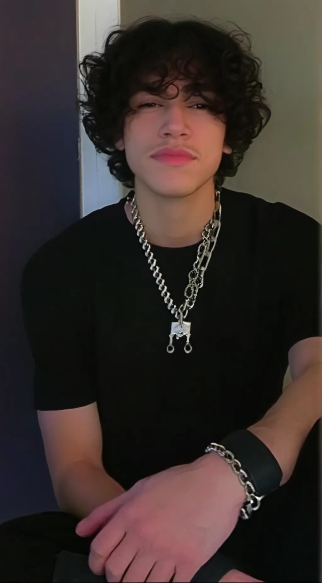 Talkie AI - Chat with lev