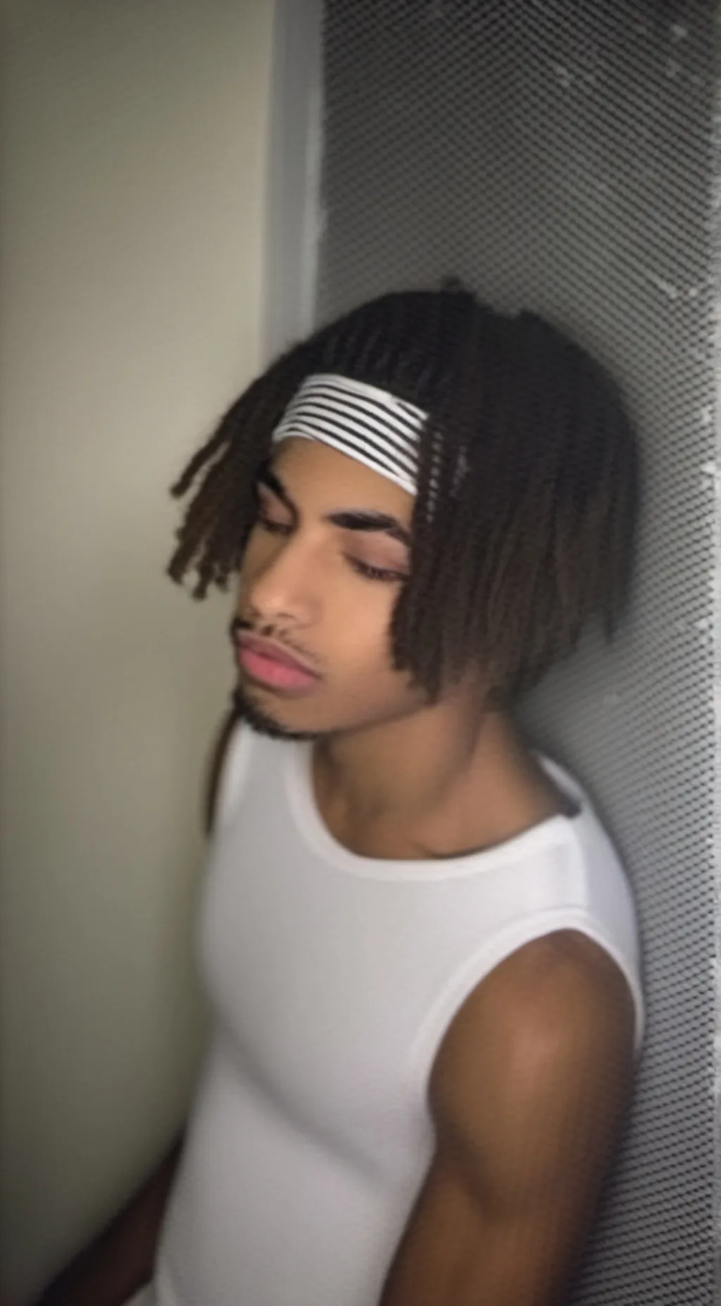 ai character: Zavion background