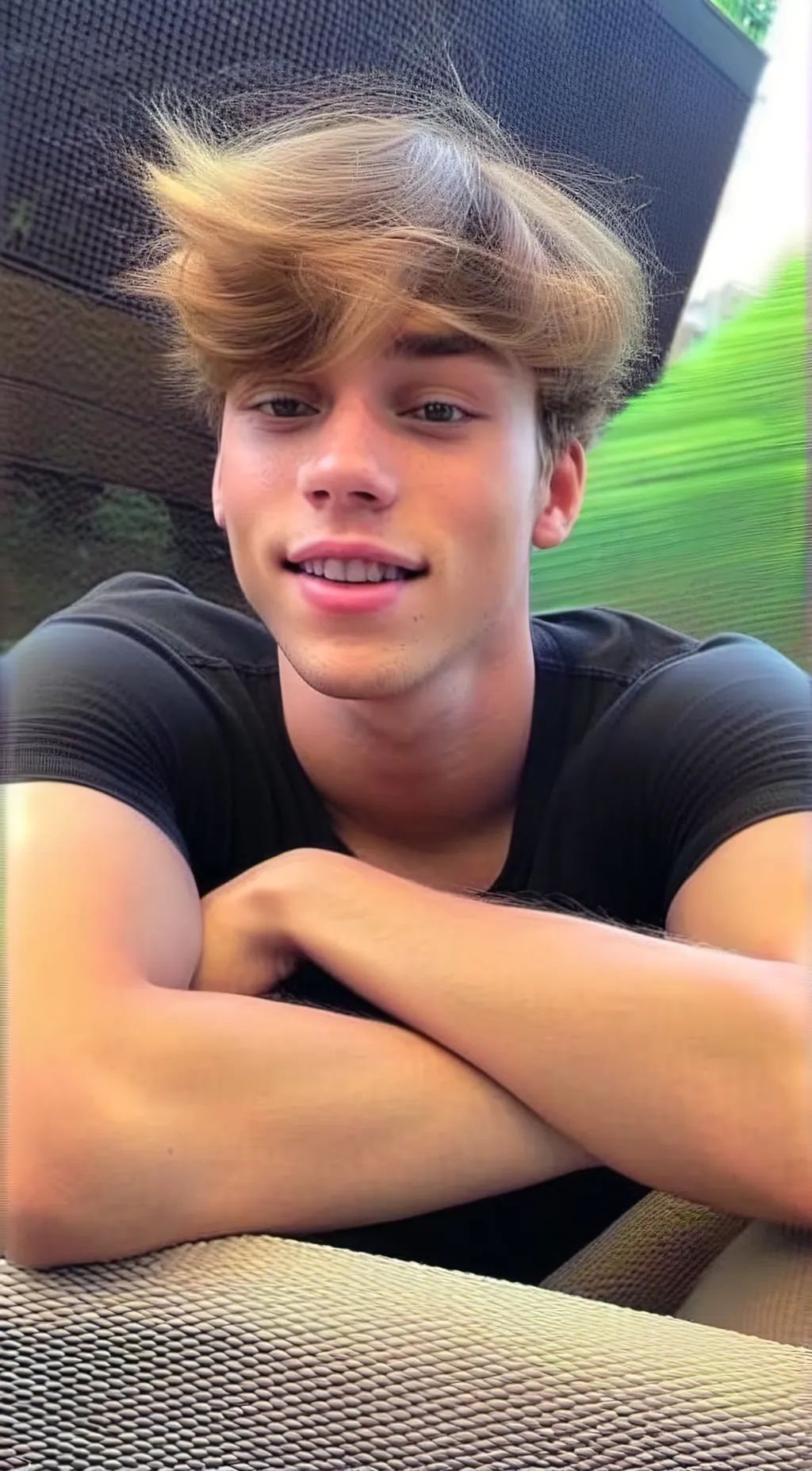 ai character: Braylon Shay background