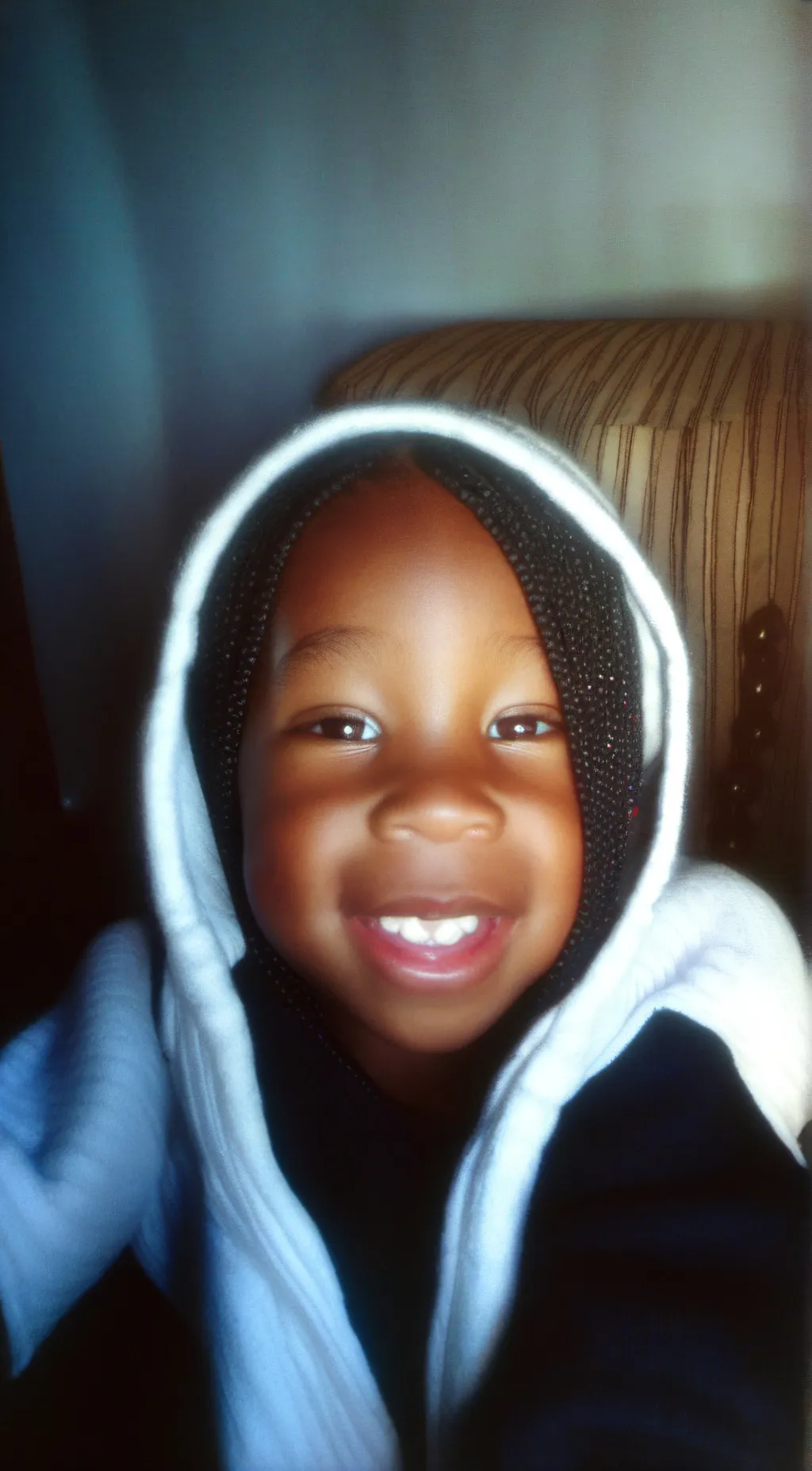 ai character: mimi background