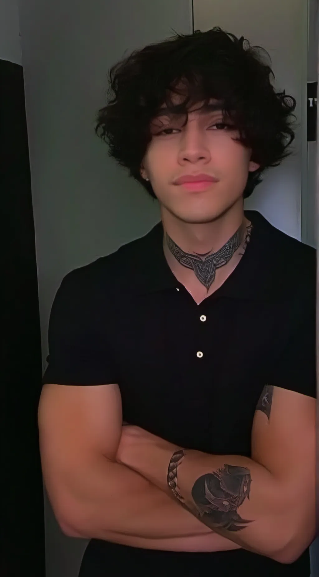 ai character: Dimitri  background