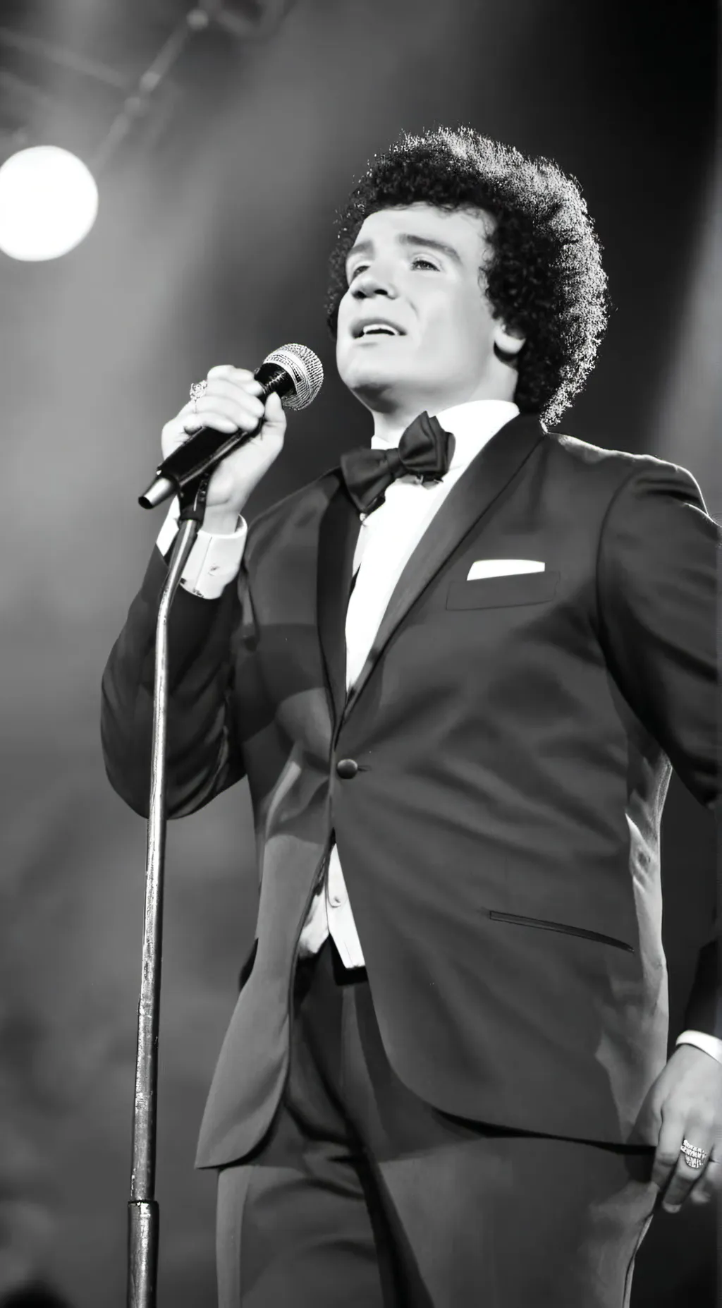 ai character: José José  background