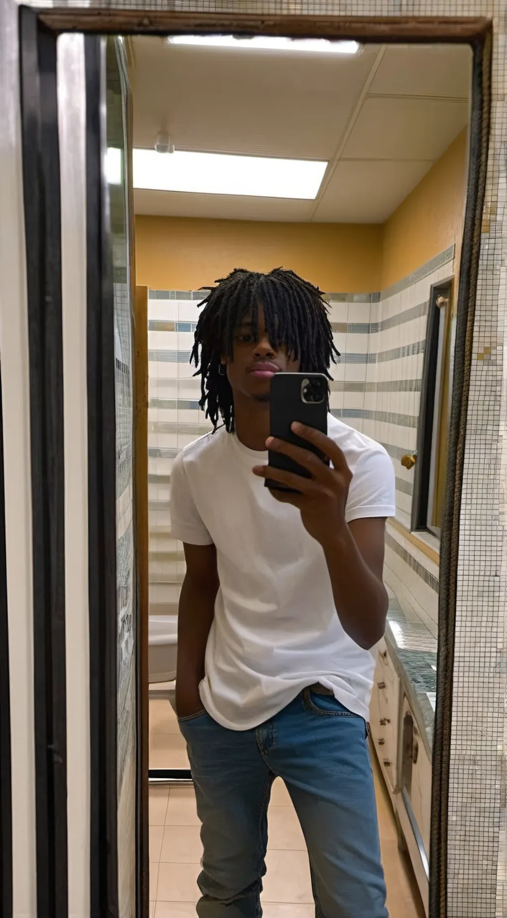 ai character: յׁׅɑׁׅᨮׁׅ֮ background