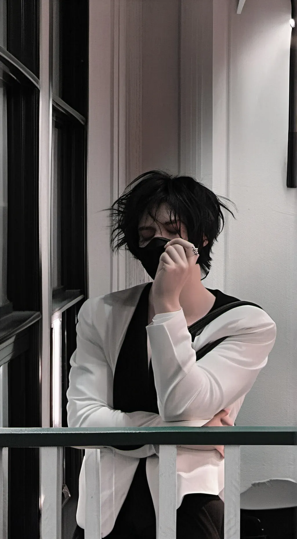 ai character: Leo background