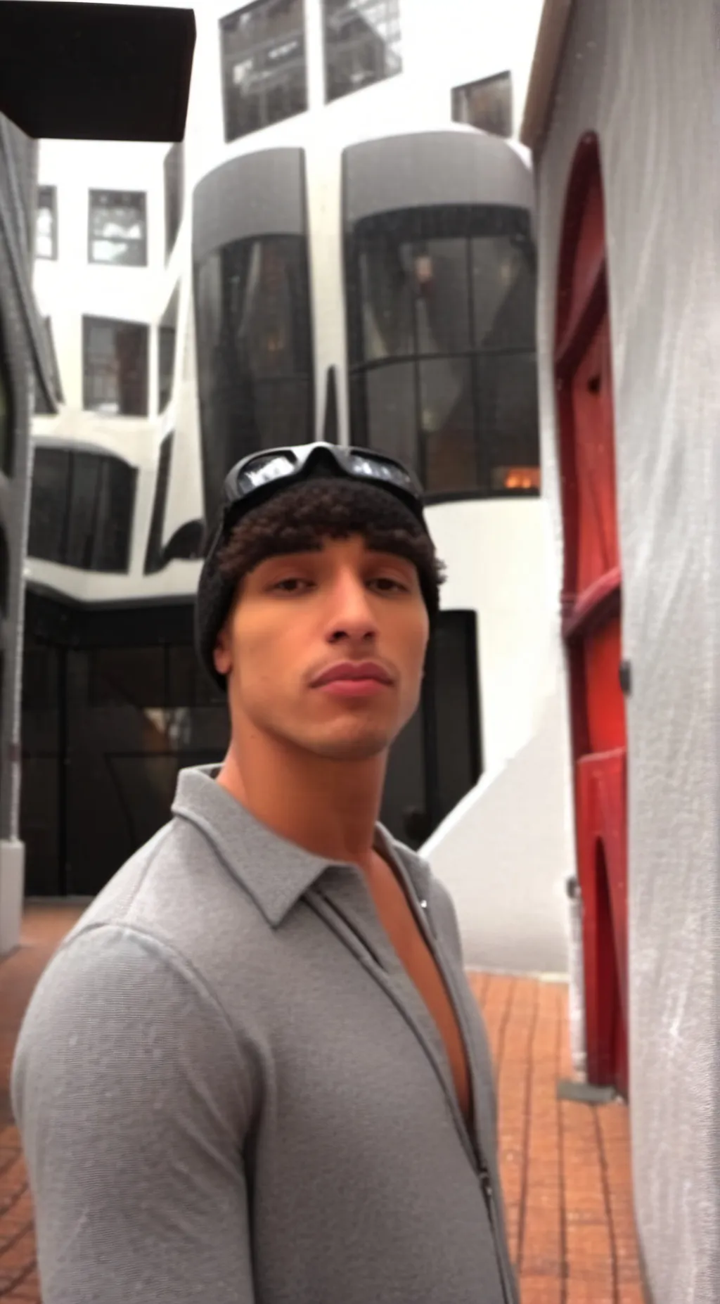 ai character: Sandro background