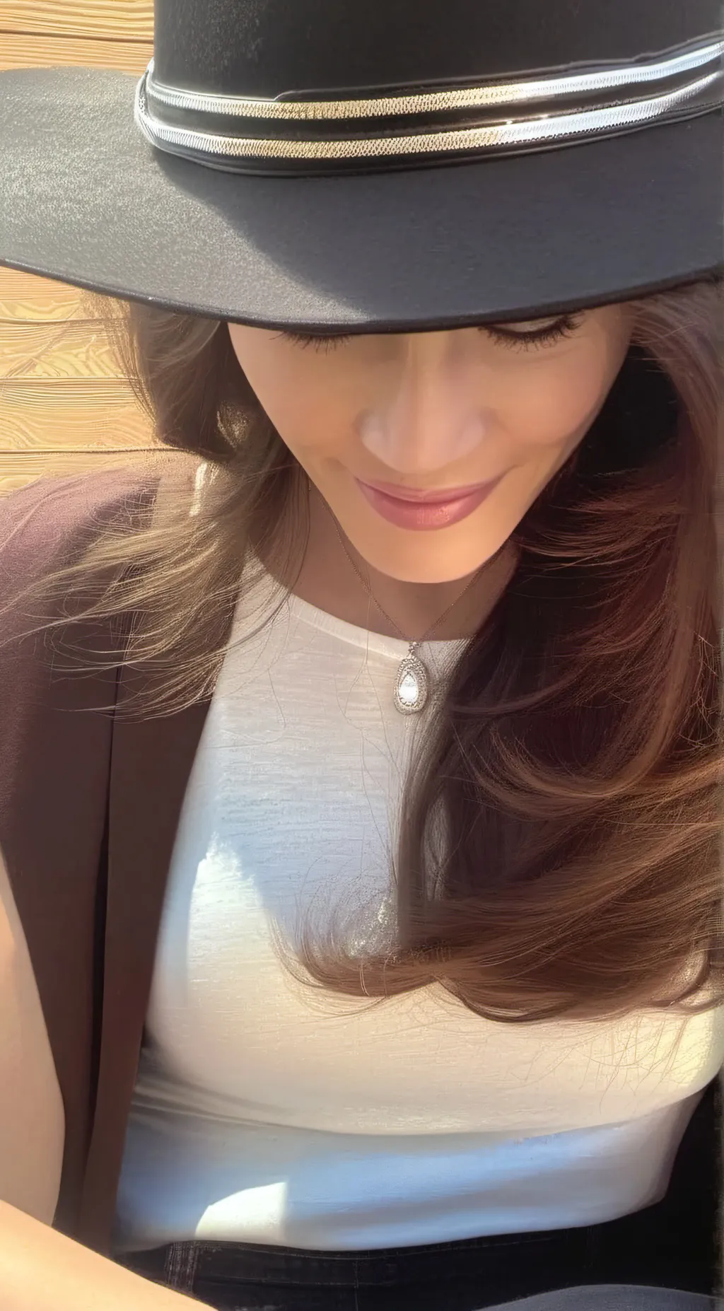 Talkie AI - Chat with Isabella