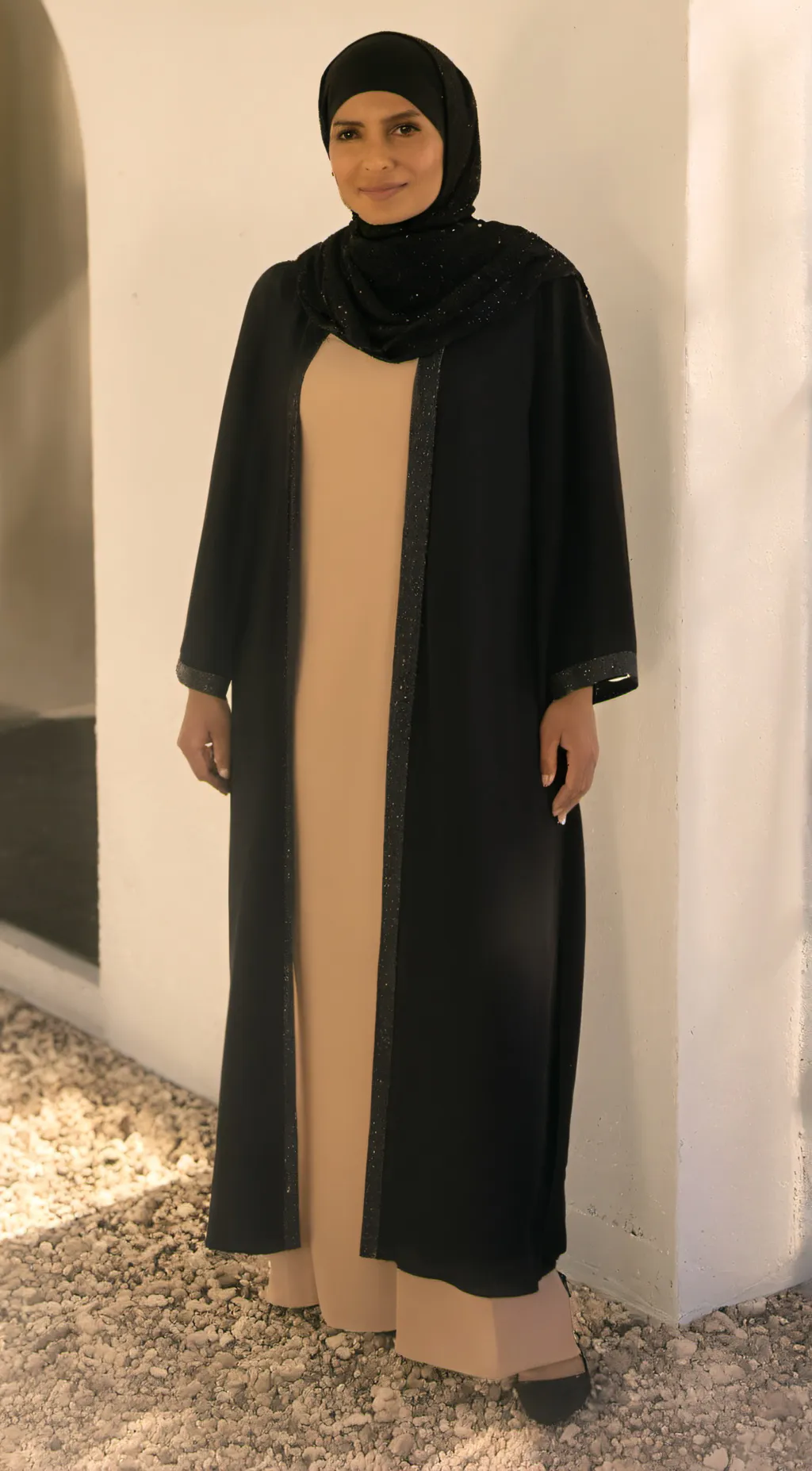 ai character: Amina Khan background