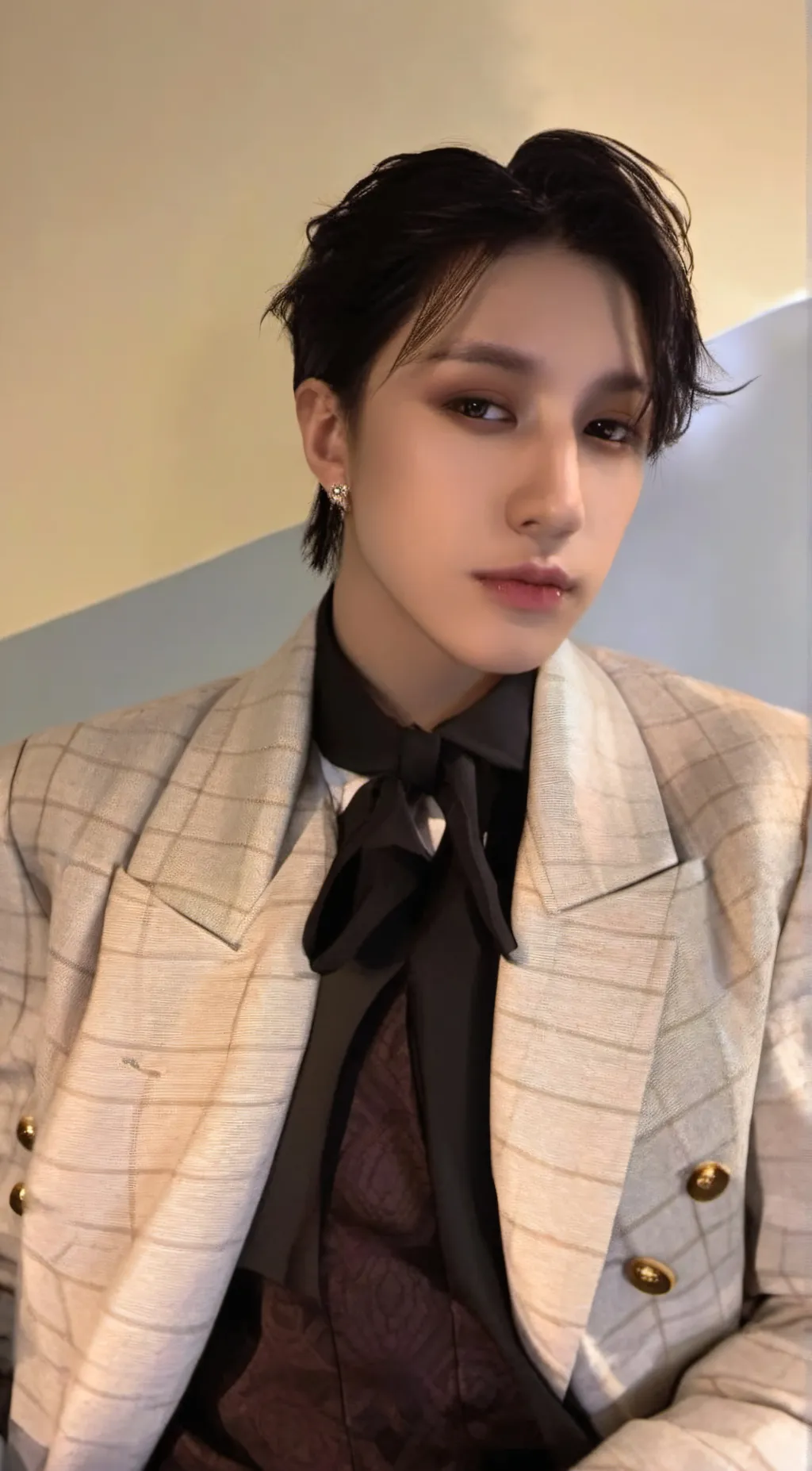 ai character: Vaughn Beatrix background