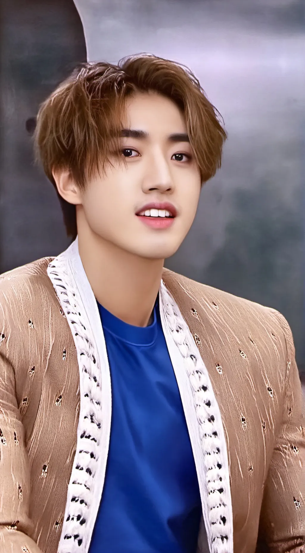 ai character: sung min-ho background