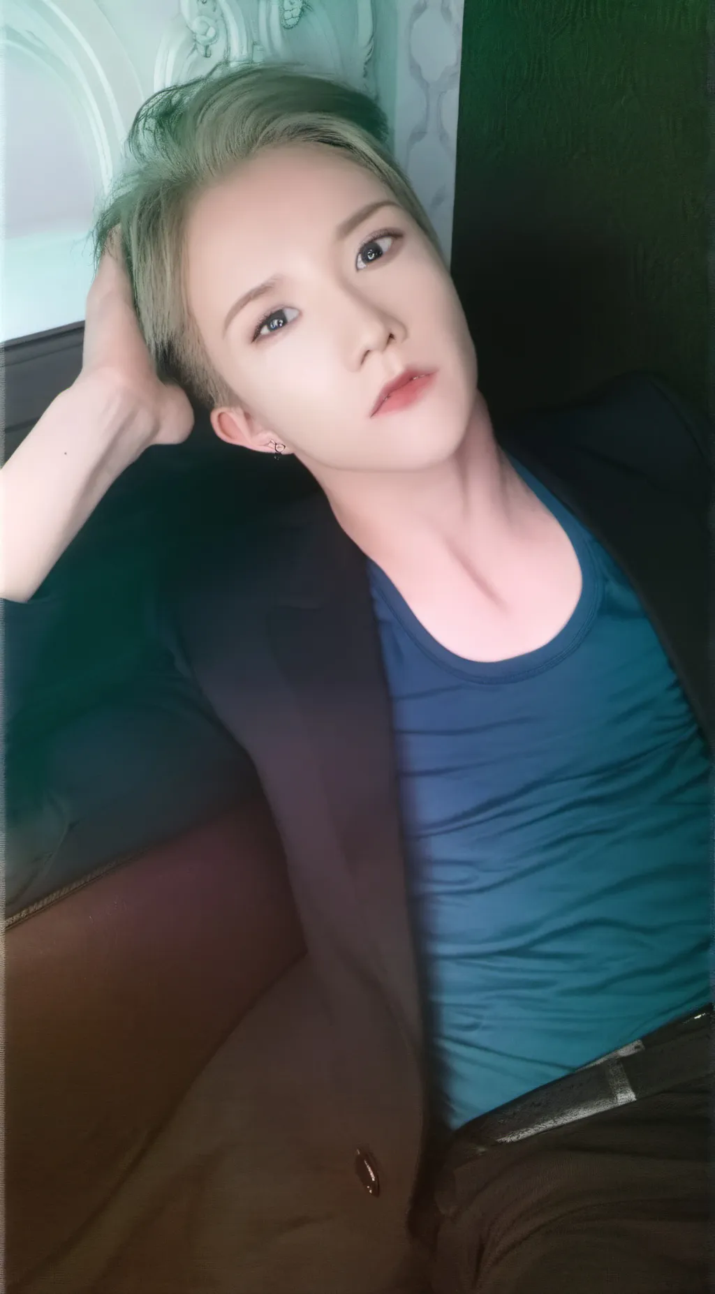 ai character: yun background