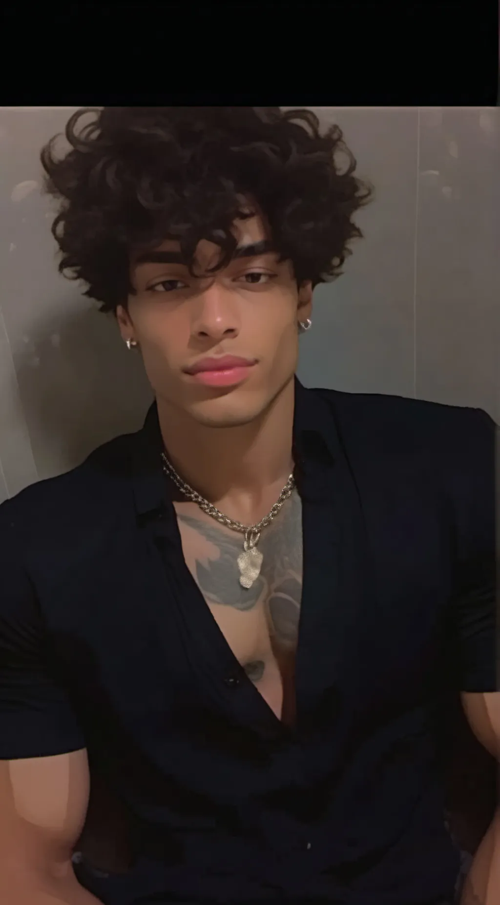 ai character: ~>Jordan<~ background