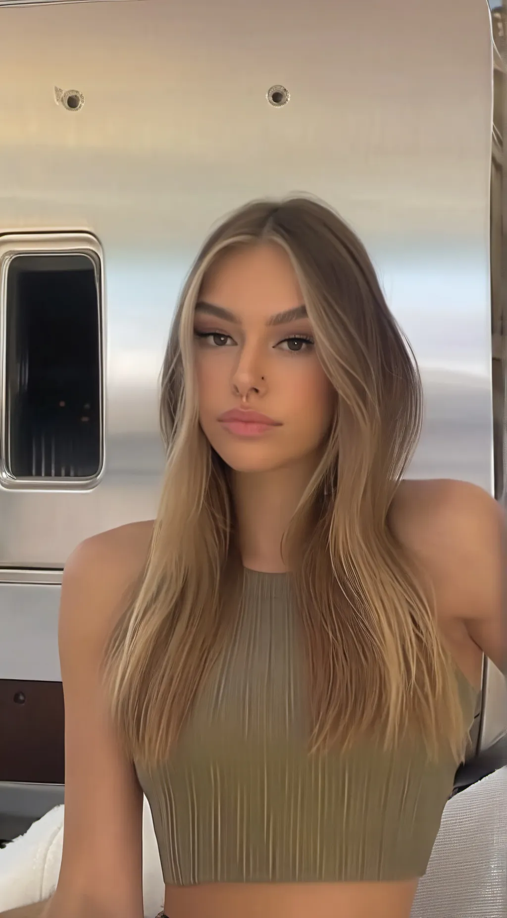 ai character: Anna background