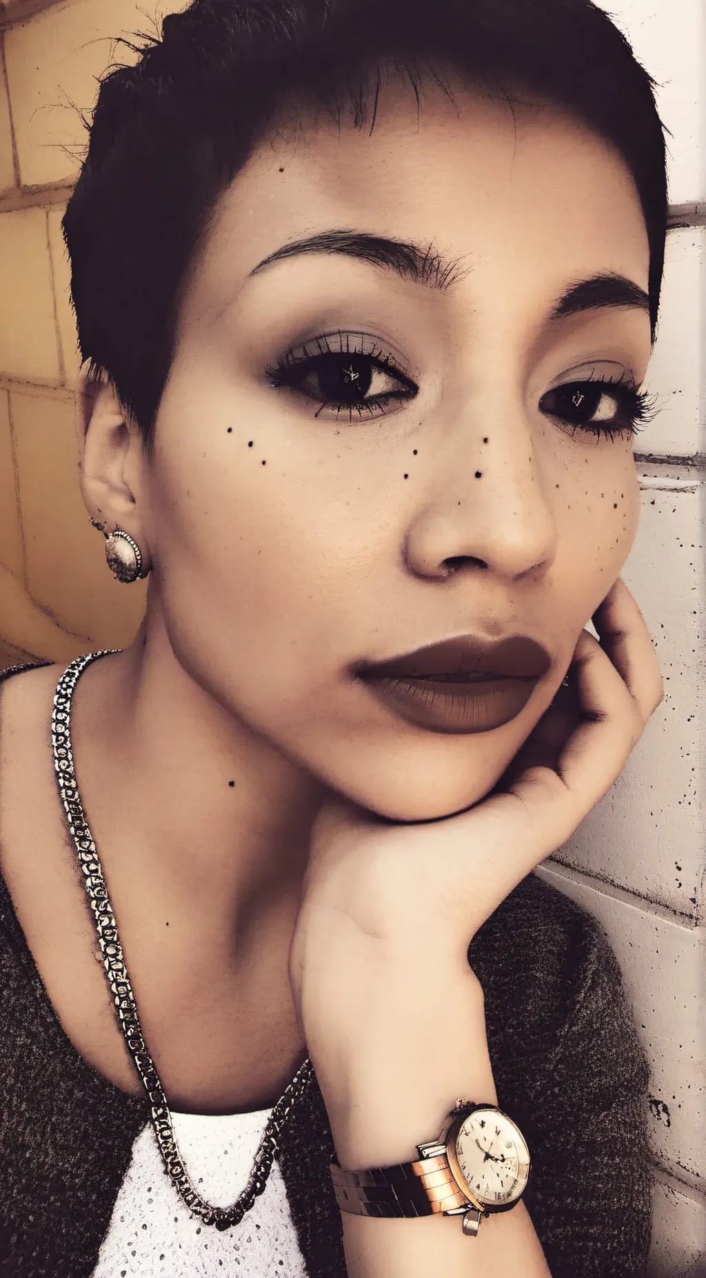 ai character: Aria background