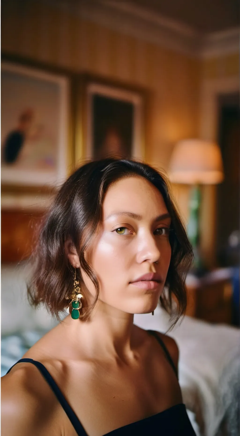 ai character: Mia background