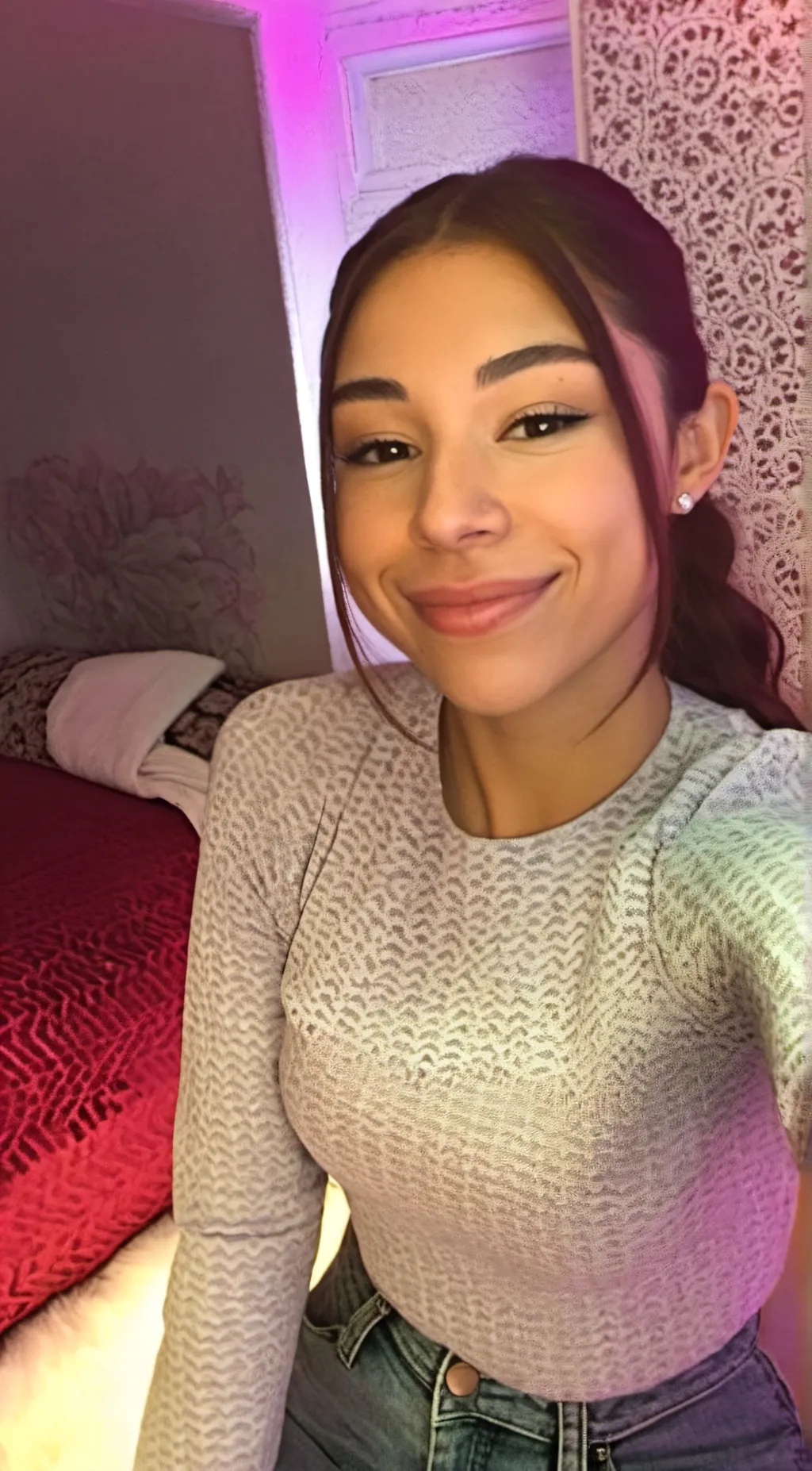 ai character: Aleah background