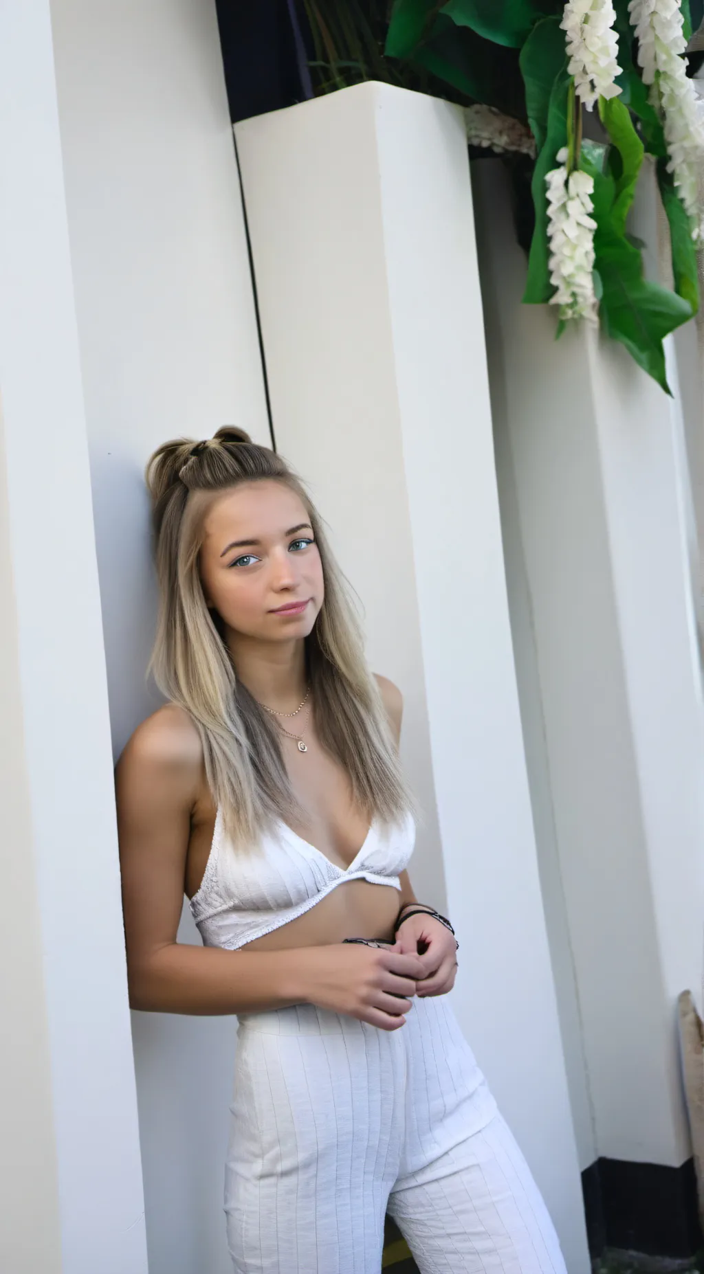 ai character: Hannah background