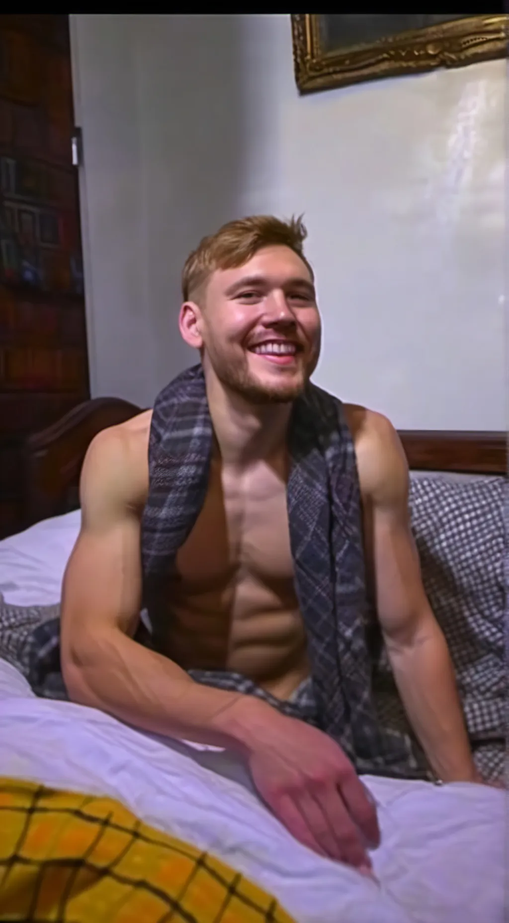 ai character: Juicy  background