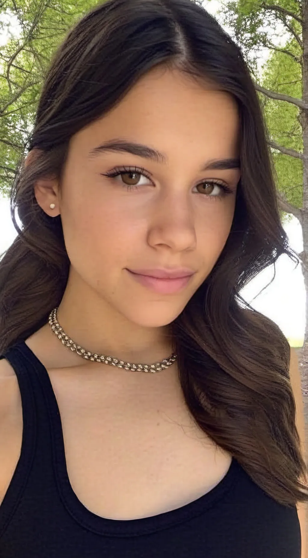 ai character: Mia background