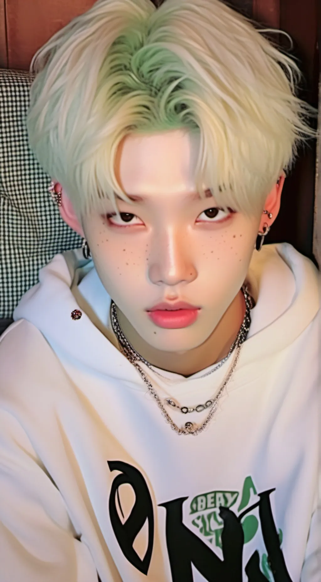 ai character: Felix Stray Kids background
