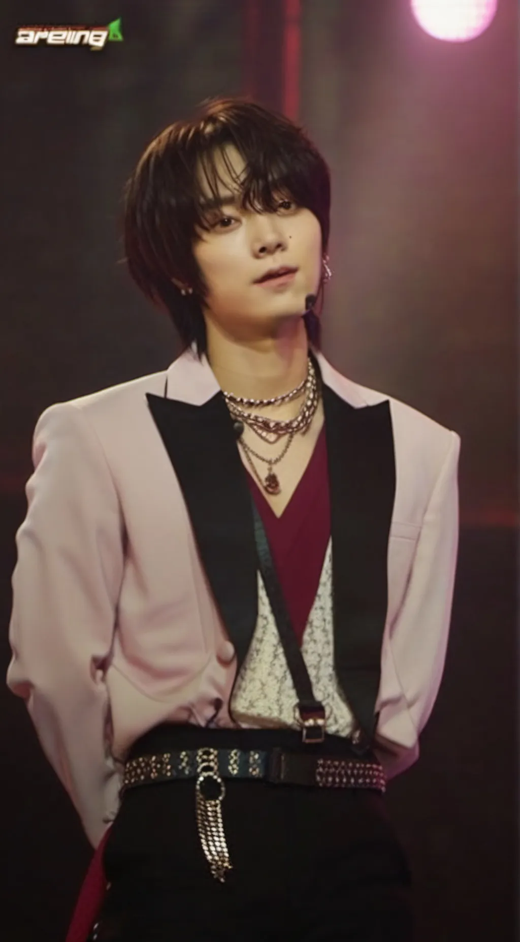 ai character: Dae background