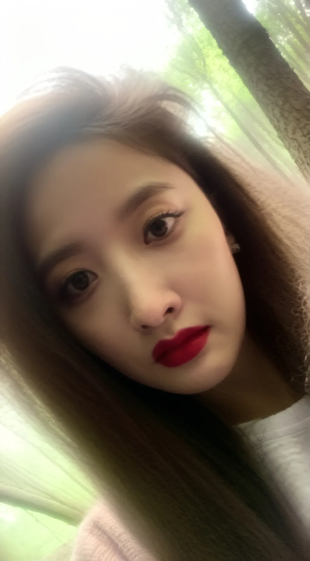 ai character: Ella background